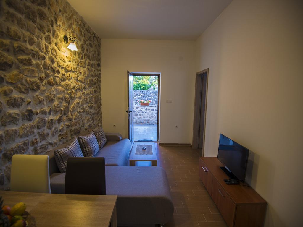Apartments Punta Starigrad Paklenica Exterior photo